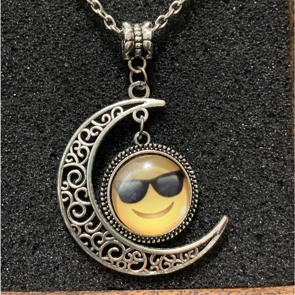 Silver “Mr Cool” emoji necklace